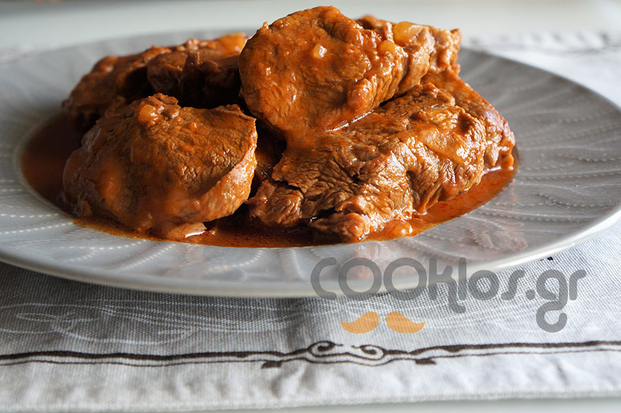 Η συνταγή της ημέρας: Κοκκινιστό αλκοολικό