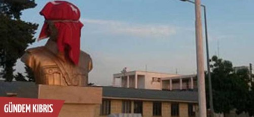 Όταν κατέβασαν τη τουρκική σημαία στο σχολείο «Ρετζέπ Τ.Ερντογάν» στο Ριζοκάρπασο
