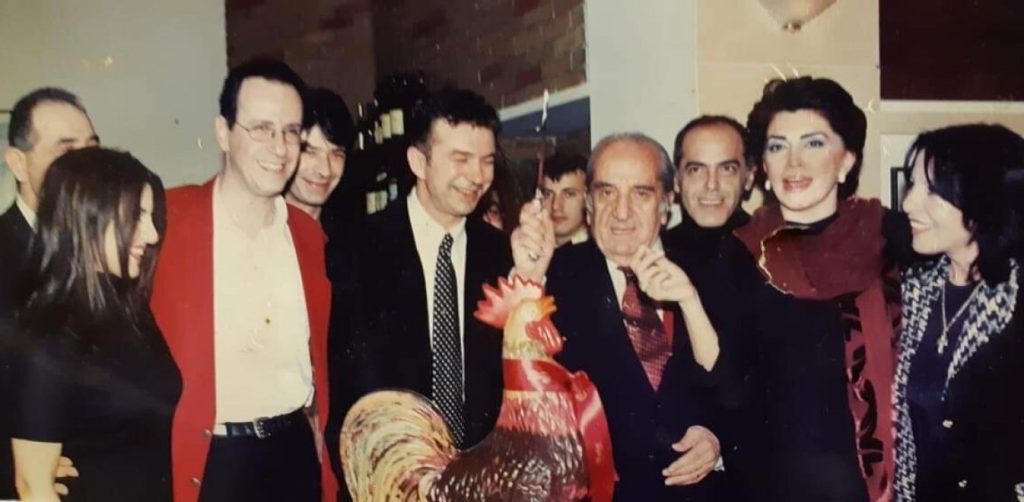 Κατεδαφίστηκε το «Αυγό του Κόκκορα» στην Κυψέλη- Η ιστορία και οι διάσημοι θαμώνες (φώτο)