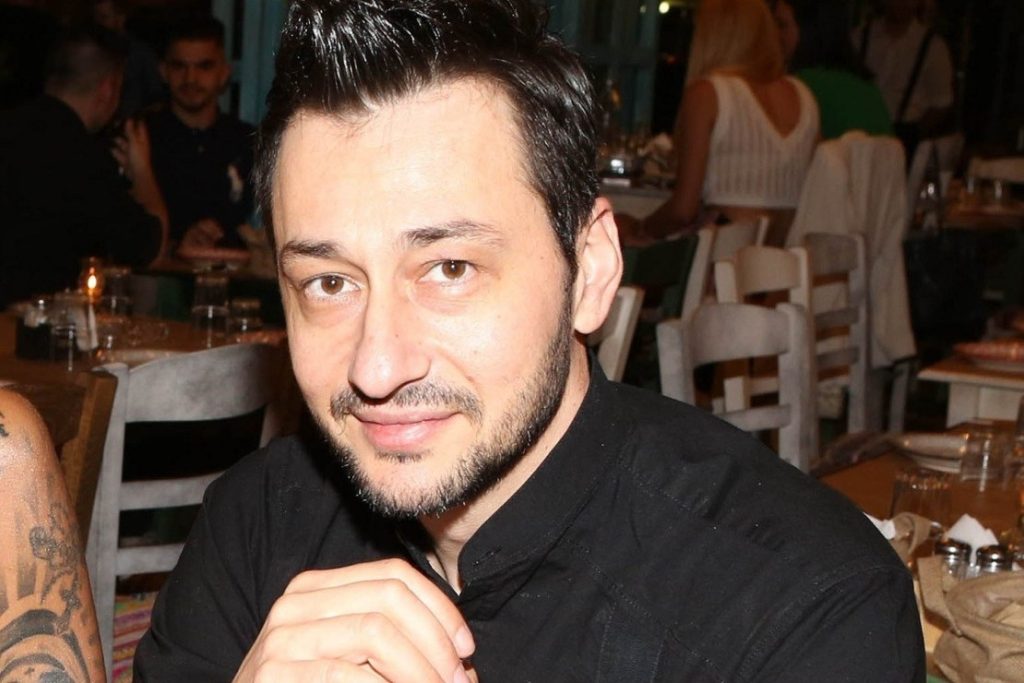 Τα «αλλάζει» τώρα ο Πάνος Καλίδης: «Έχω κανονίσει να παντρέψω ένα ζευγάρι ομοφυλόφιλων στην Αγγλία» (βίντεο)