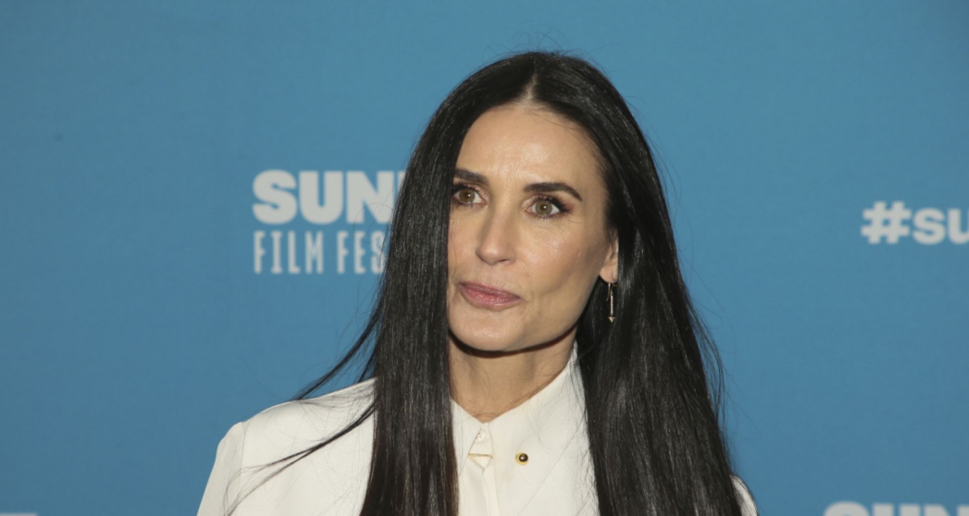 Η Ντέμι Μουρ ποζάρει γuμνή σε εξώφυλλο μετά από… 28 χρόνια (φωτο)