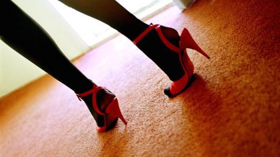 Ποιες φράσεις λένε οι παντρεμένοι άντρες στις παράνομες σχέσεις τους: Μία συνοδός κυριών αποκαλύπτει