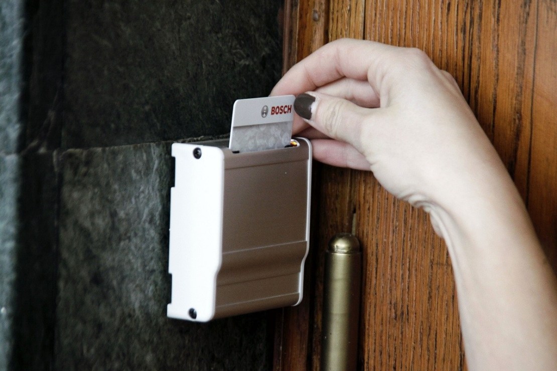 Ανατροπή με τα ωράρια των εργαζομένων – Θα ξεκινήσει η λειτουργία «κάρτας»