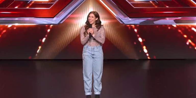 X-Factor: Παλιά γνώριμη του Άρη Μακρή ανέβηκε στη σκηνή και εξέπληξε τους κριτές (βίντεο)