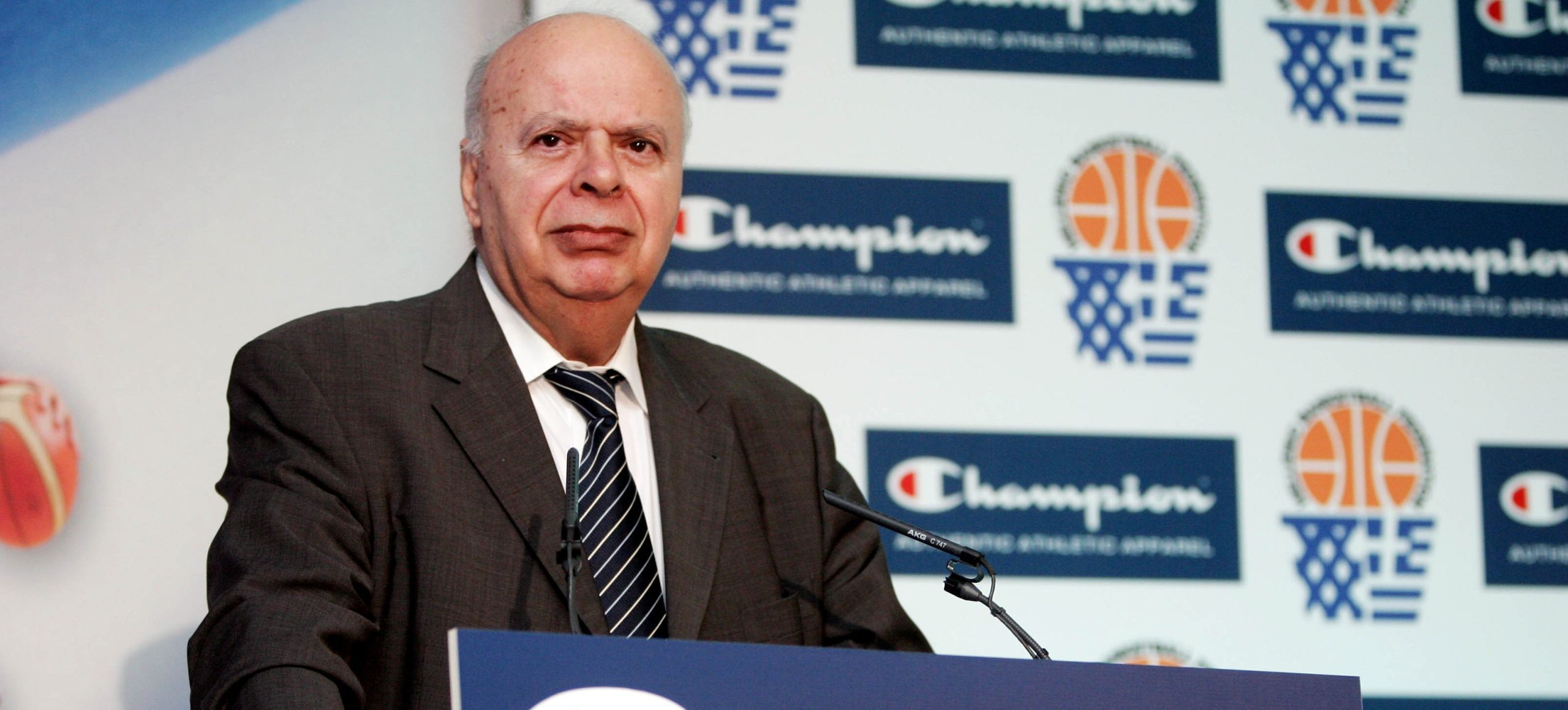 Βασιλακόπουλος: «Δεν είναι πρόβλημα η ΕΟΚ! Τι έκαναν Σερβία και Ρωσία;»