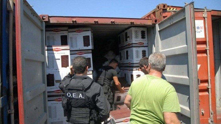 Ρέθυμνο: Εντόπισαν όπλα και πυρομαχικά σε φορτηγό που μετέφερε τριφύλλι