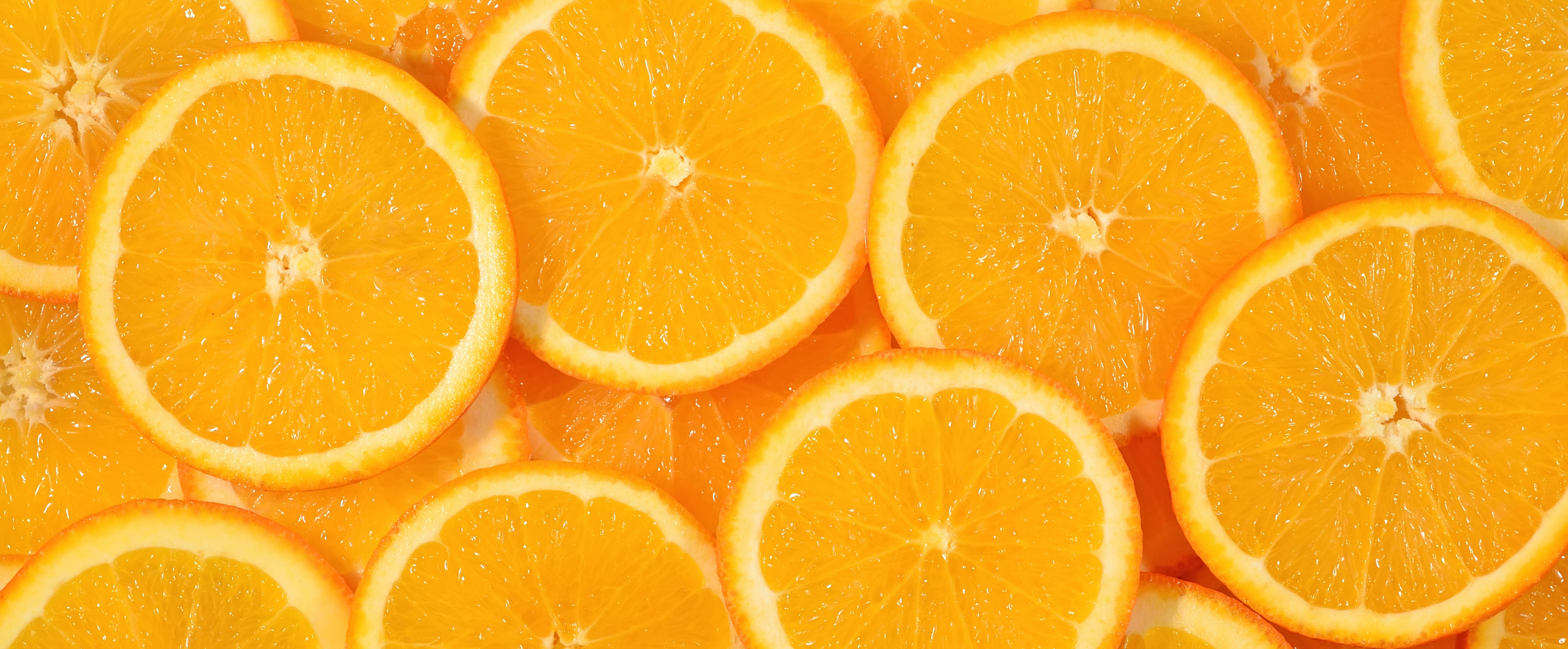 Το κόλπο με το πορτοκάλι στο ψυγείο που θα σας λύσει τα χέρια