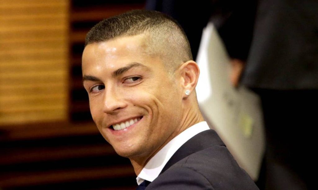 Τα δάκρυα του Κριστιάνο Ρονάλντο για τον πατέρα του  – «Με λυπεί που δεν βλέπει ότι είμαι ο πρώτος» (βίντεο)