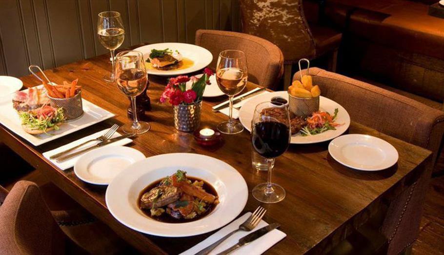 Θεσσαλονίκη: Πάνω από 100 παραβάσεις σε καταστήματα υγειονομικού ενδιαφέροντος