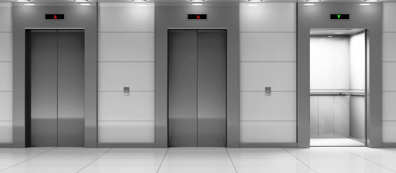 Γιατί τα ασανσέρ έχουν καθρέφτες; – Αυτός είναι ο λόγος