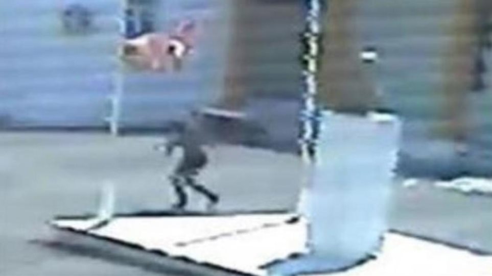 Κύπρος-Κατεχόμενα: Yψώθηκε ξανά η τουρκική σημαία στο δημοτικό σχολείο