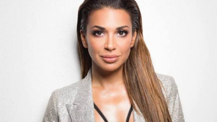 Eλένη Χατζίδου: Μας δείχνει πως είναι το σώμα της δύο εβδομάδες μετά τη γέννα (φωτο)