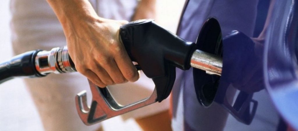 Ακριβότερη κατά 5 λεπτά το λίτρο η βενζίνη – Αύξηση από την επόμενη εβδομάδα