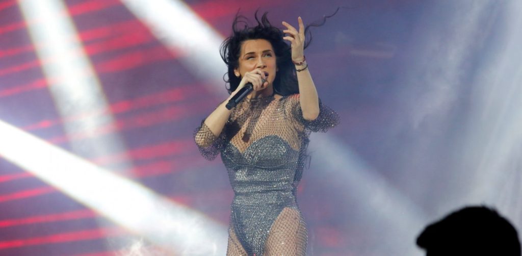 «Κόλασαν» θεούς και δαίμονες – Πάολα και Παολίνα έβαλαν «φωτιά» στην πίστα (βίντεο)