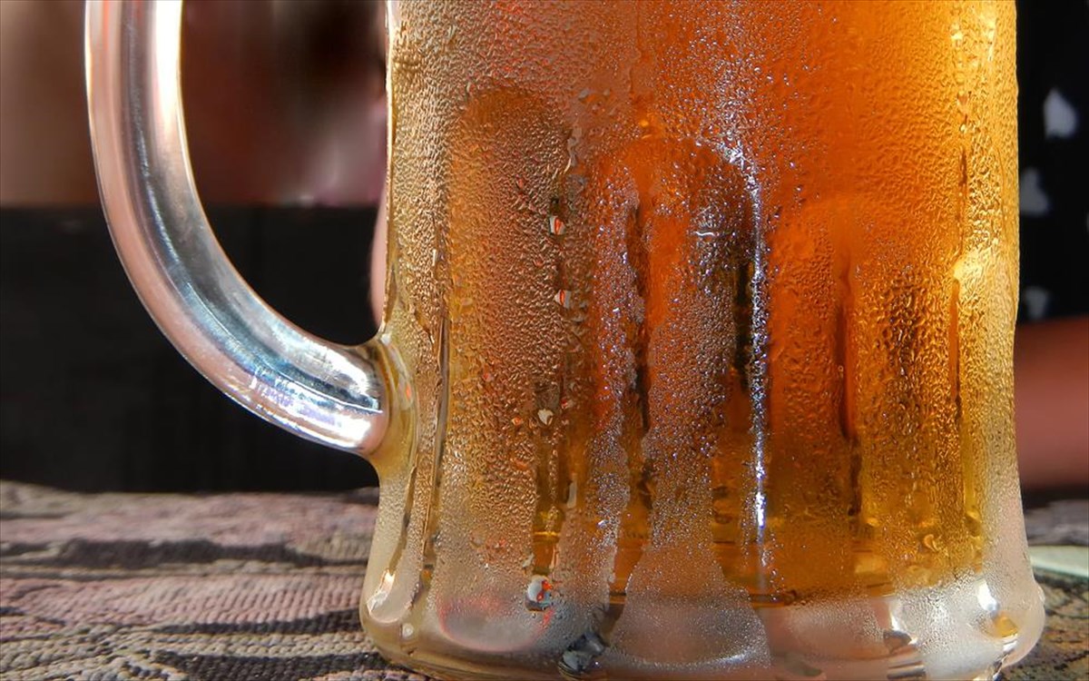 Πως μπορείς να παγώσεις τη μπίρα σε 2 λεπτά;