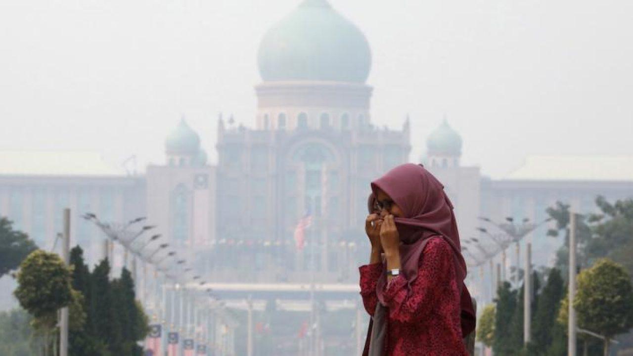 Τοξικό νέφος έχει «πνίξει» Μαλαισία και Ινδονησία – Έκλεισαν σχολεία και αεροδρόμια