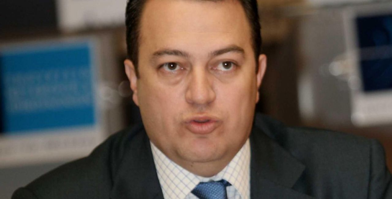 Ο Ευριπίδης Στυλιανίδης πρόεδρος της Επιτροπής Αναθεώρησης του Συντάγματος