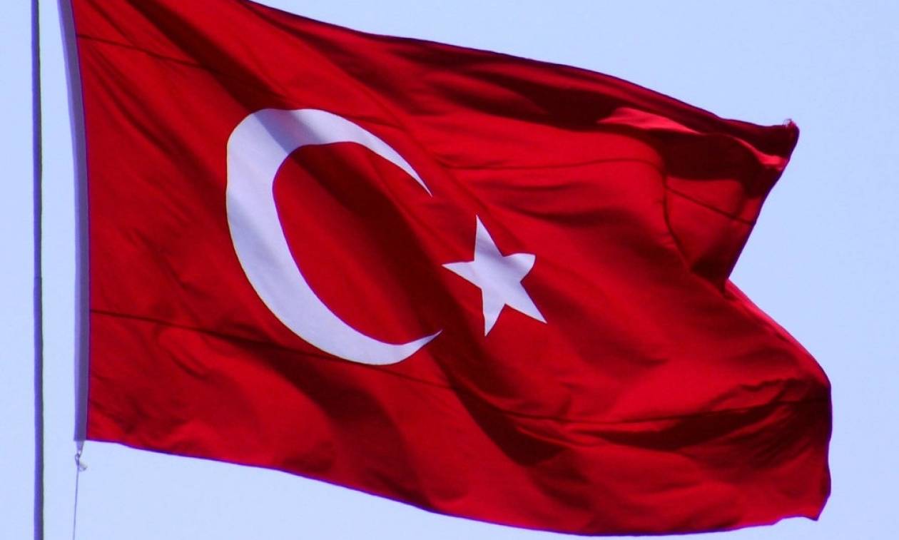 Δικάζονται δύο Τούρκοι δημοσιογράφοι του Bloomberg επειδή έκαναν πλάκα με την οικονομική κατάσταση της Τουρκίας