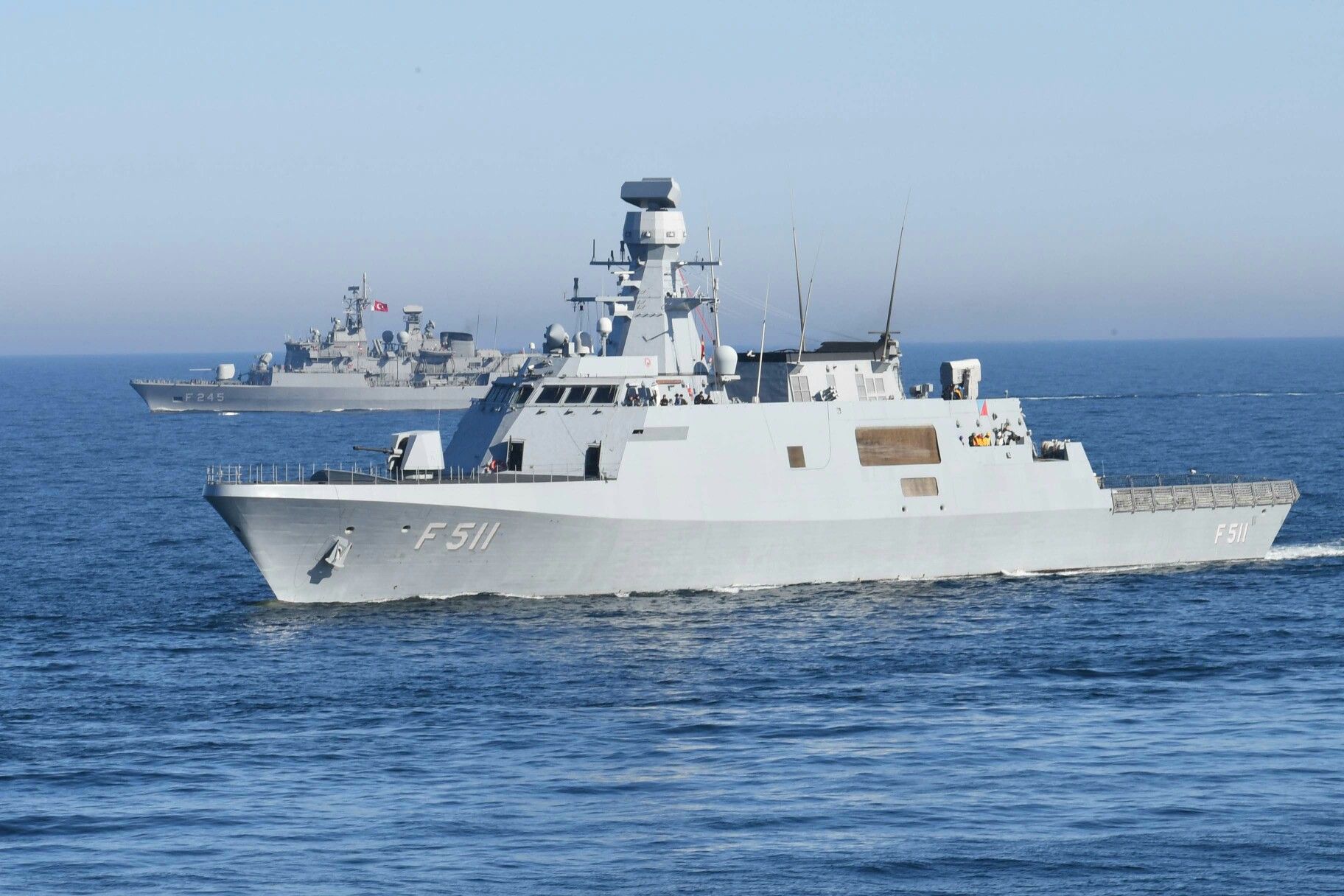 Βγάζει και άλλη φρεγάτα στο Αιγαίο το τουρκικό Ναυτικό: Στην Αθήνα παρακολουθούν… τις εξελίξεις