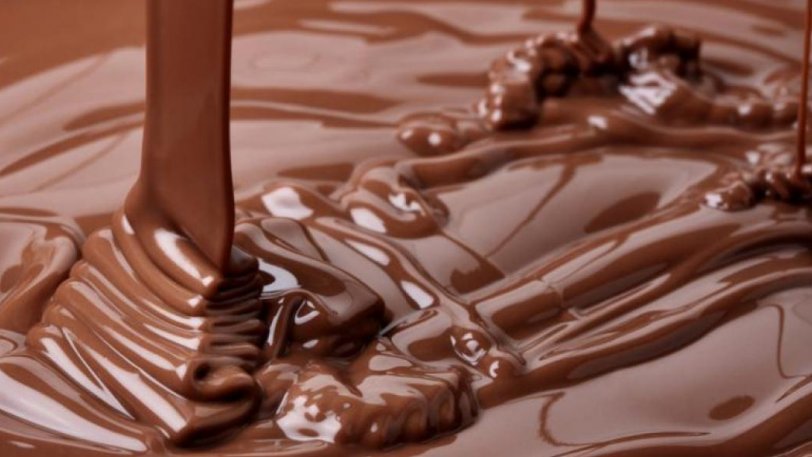 Tα θετικά και τα αρνητικά στην υγεία μας όταν τρώμε σοκολάτα – Γιατί είναι το αγαπημένο γλυκό όλων;