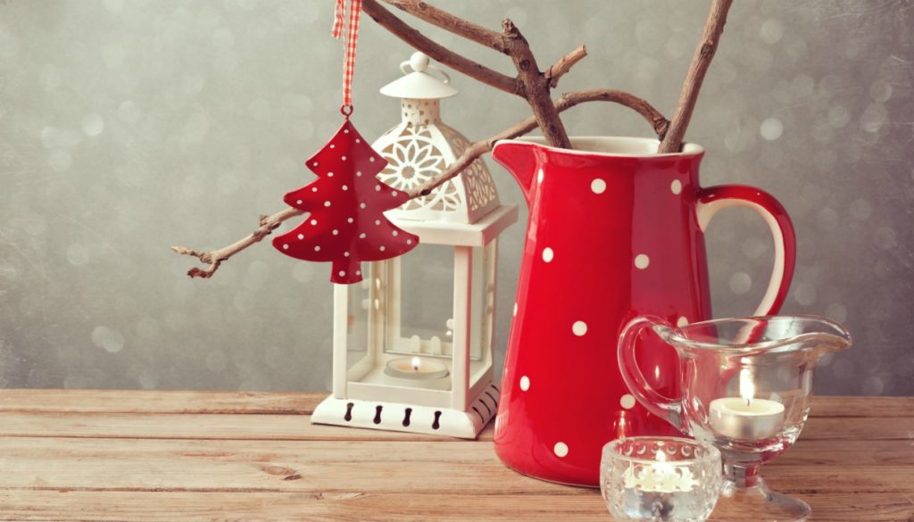 Tι λένε οι ειδικοί για όσους θέλουν να στολίσουν νωρίς τα χριστουγεννιάτικα