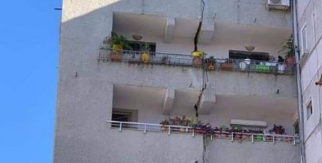 Έφτασαν τους 105 οι τραυματίες από τους δύο σεισμούς στην Αλβανία – Δεκάδες σπίτια με σοβαρές ζημιές