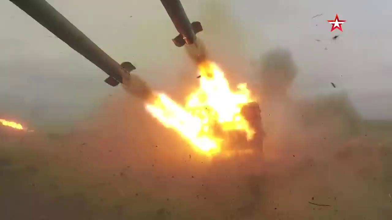 Ρωσία: «Κόλαση φωτιάς» από εκτοξευτές TOS-1A με θερμοβαρικές κεφαλές