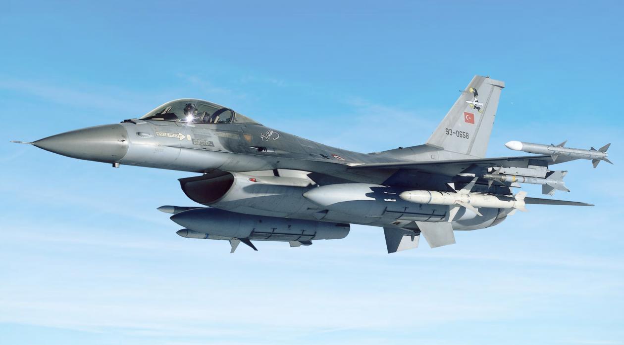 Τουρκικά F-16 πέταξαν πάνω από τη βόρεια Συρία για την επιχείρηση Inherent Resolve