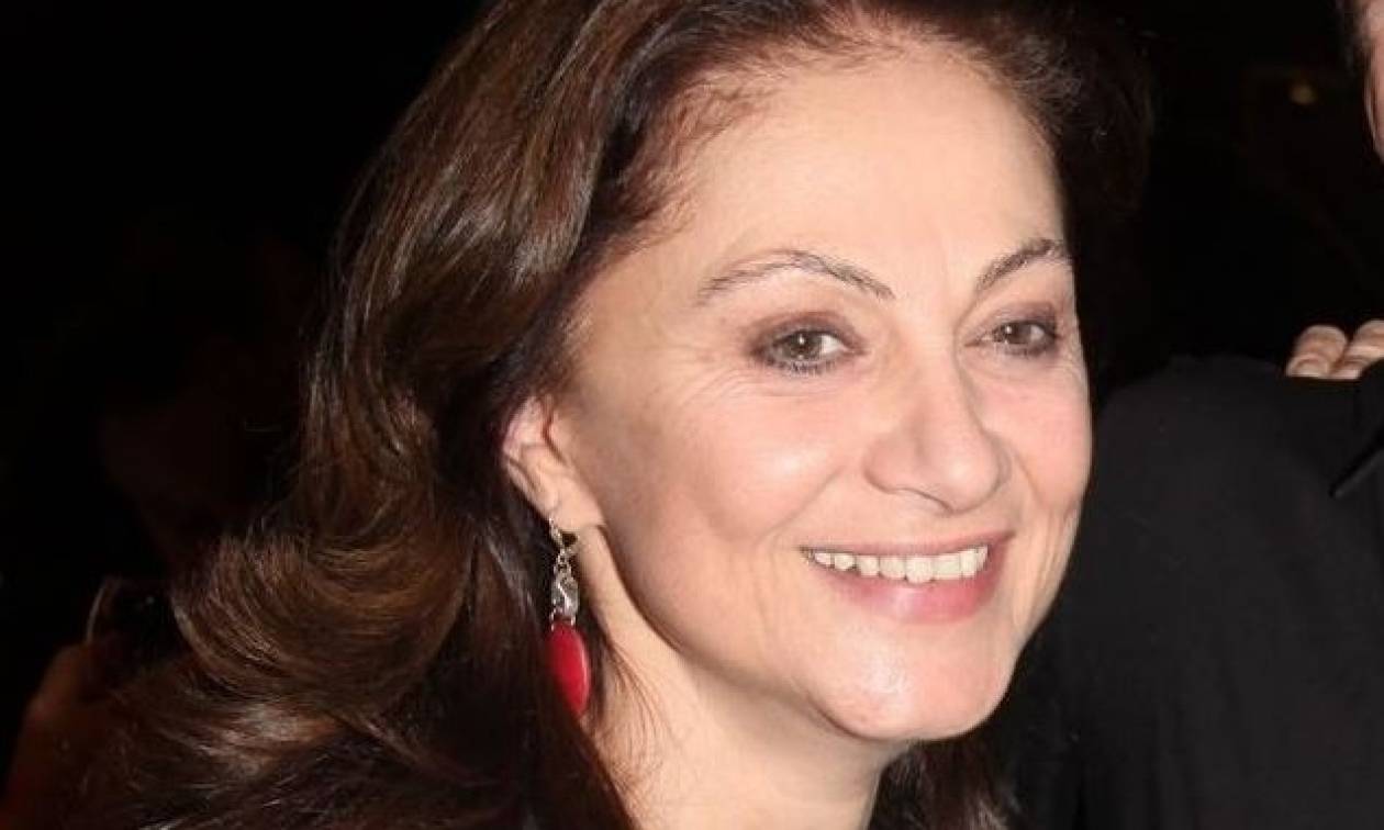 O γιος της Φιλαρέτης Κομνηνού κάνει το τηλεοπτικό του ντεμπούτο – Πως αποφάσισε να γίνει ηθοποιός; (φωτο)