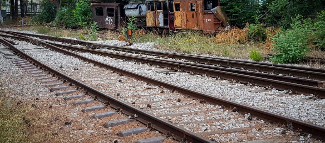 Συγκρούστηκε τρένο με ΙΧ στο δρομολόγιο Λάρισας-Βόλου