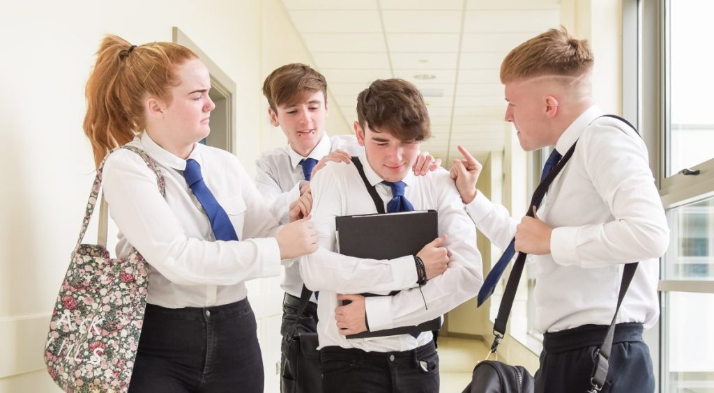 Συγκλονίζει το γράμμα στους συμμαθητές του 16χρονου που επιχείρησε να αυτοκτονήσει λόγω bullying