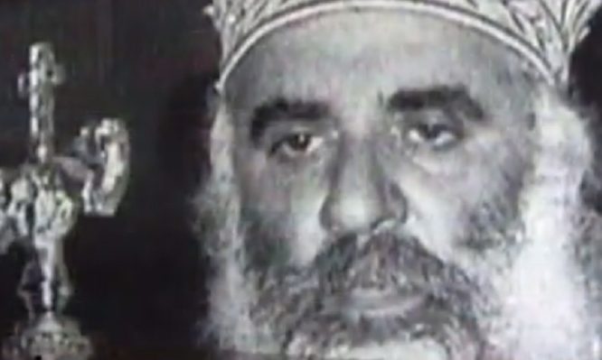 «Προκόπη, Προκόπη, ο Άγιος εκόπη» – Ο ιερός πόλεμος και ο Μητροπολίτης που έφυγε ντυμένος με στολή ΜΑΤ