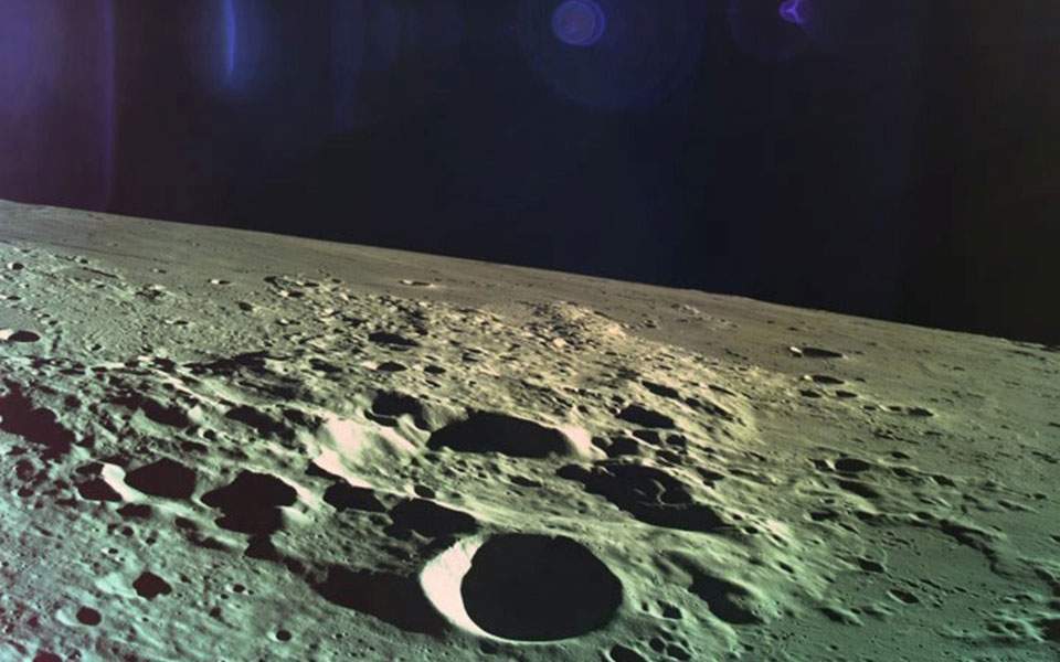 Η πρώτη φωτογραφία από το μυστηριώδες «ζελέ» της Σελήνης (φωτο)