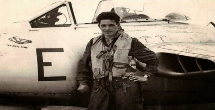 Roland Hughes: Ο Βρετανός πιλότος που έπεισε υπουργό για τα ΑΤΙΑ (φωτό)