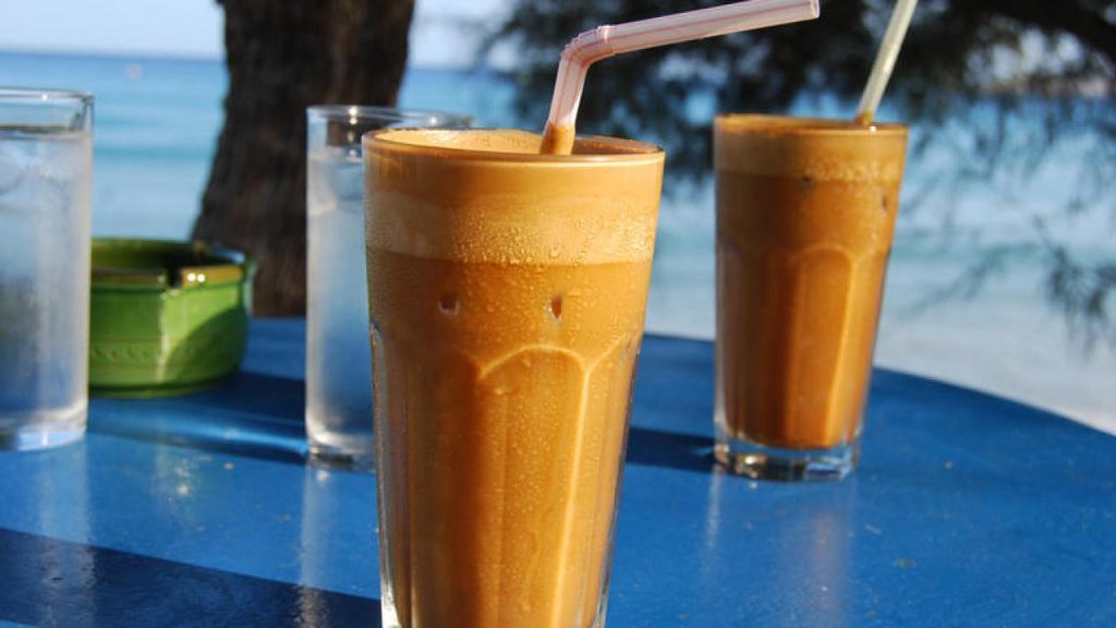 Καφές φραπέ: Τι επίδραση μπορεί να έχει στην χοληστερίνη;