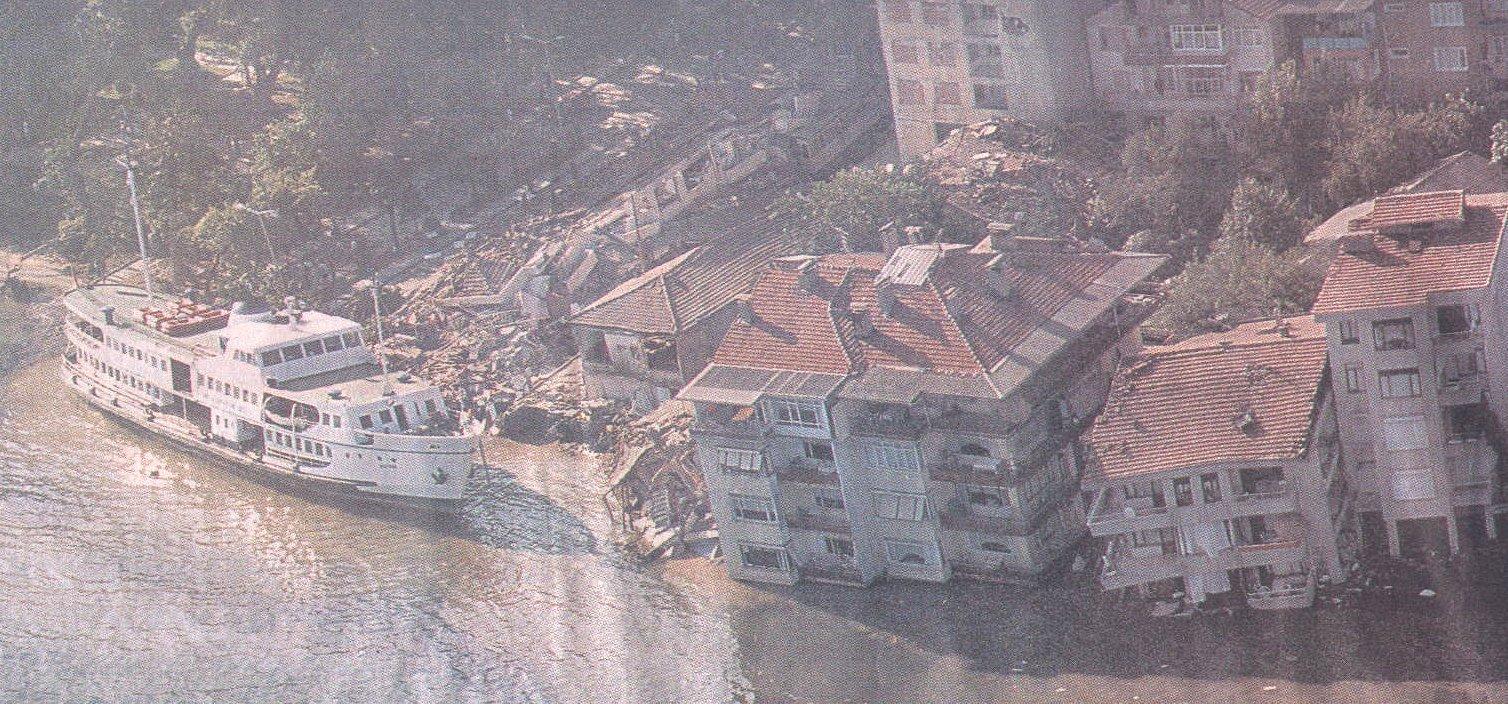 Θύμησε το 1999 ο μεγάλος σεισμός στην Κωνσταντινούπολη