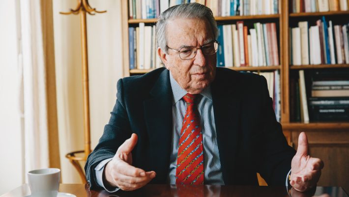 5 λέξεις που αν τις πεις σωστά όλοι θα σε κοιτάνε με μισό μάτι