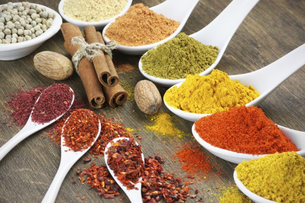 Τα μπαχαρικά που μας βοηθούν να αδυνατίσουμε