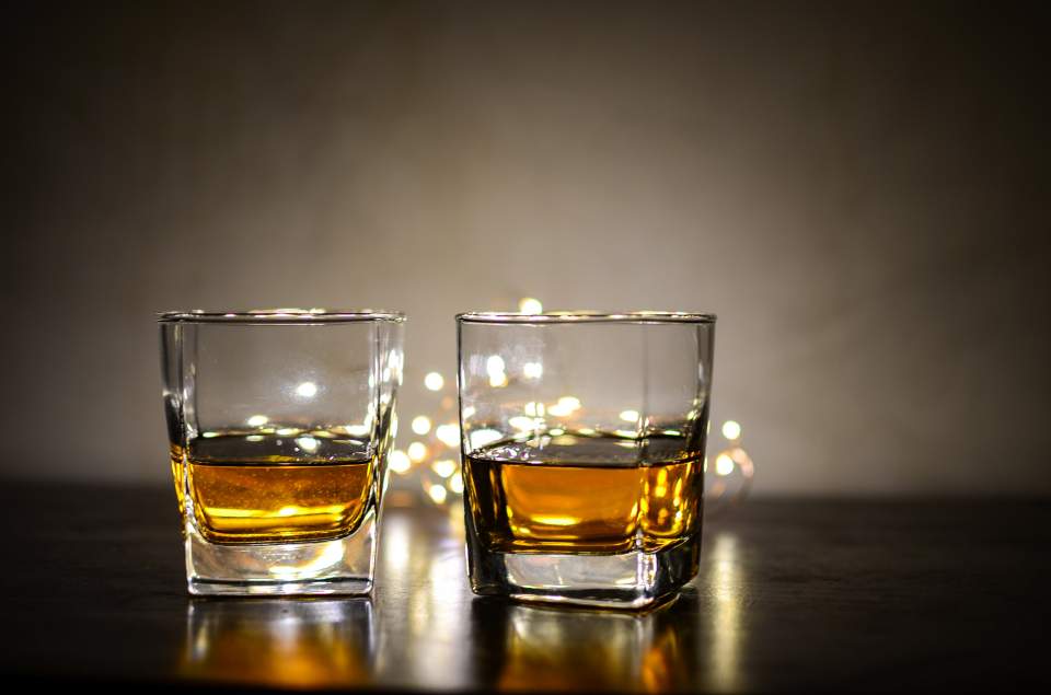 Πώς να πίνεις και να μην σε επηρεάζει το ποτό;