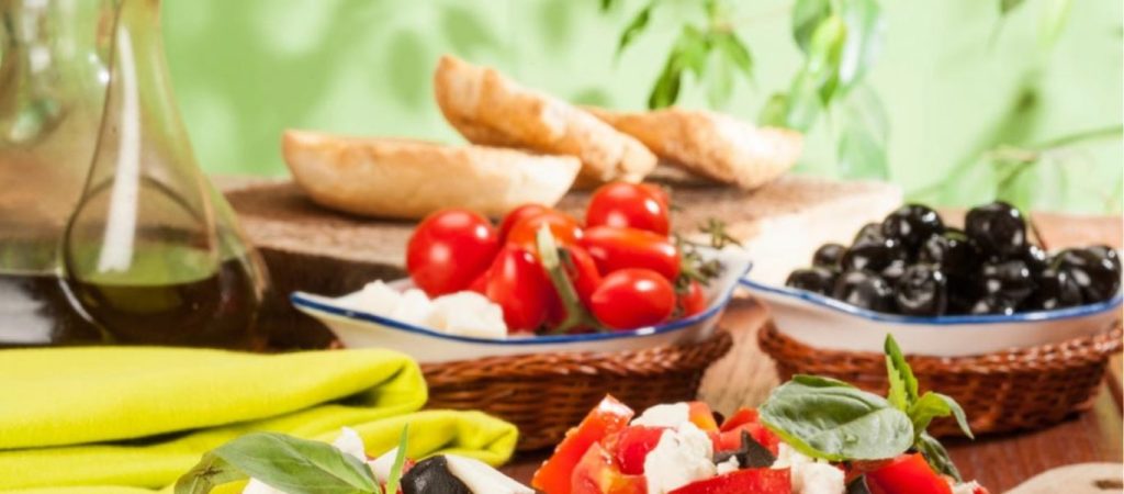 Είσαι πάνω από 40; – Αυτές είναι οι δέκα τροφές που πρέπει να βάλεις στη διατροφή σου