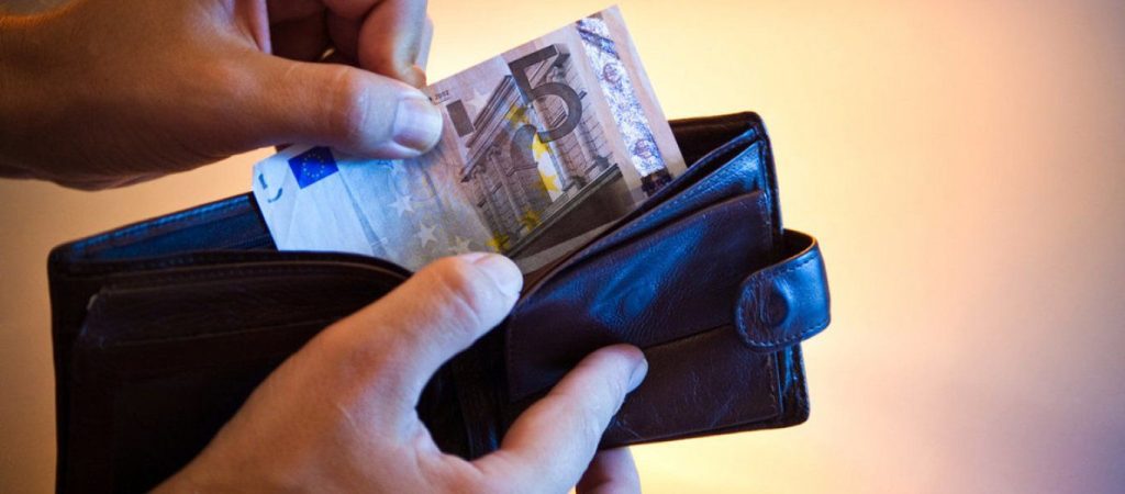 Κοινωνικό Εισόδημα Αλληλεγγύης: Σήμερα η πληρωμή στους δικαιούχους