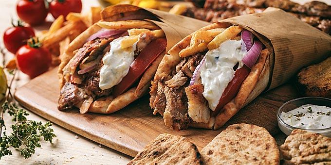 Tι είναι τελικά πιο υγιεινό; – Σουβλάκι ή χωριάτικη σαλάτα;