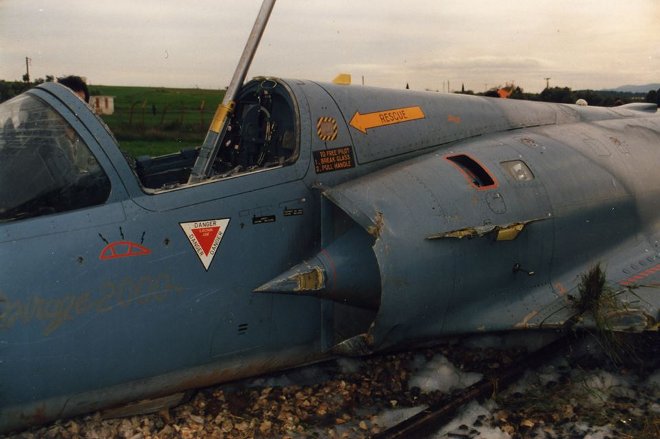 Mirage 2000EGM της 331Μ μετά από σβήσιμο κινητήρα «προσγειώνεται» χωρίς πιλότο! (φωτό)