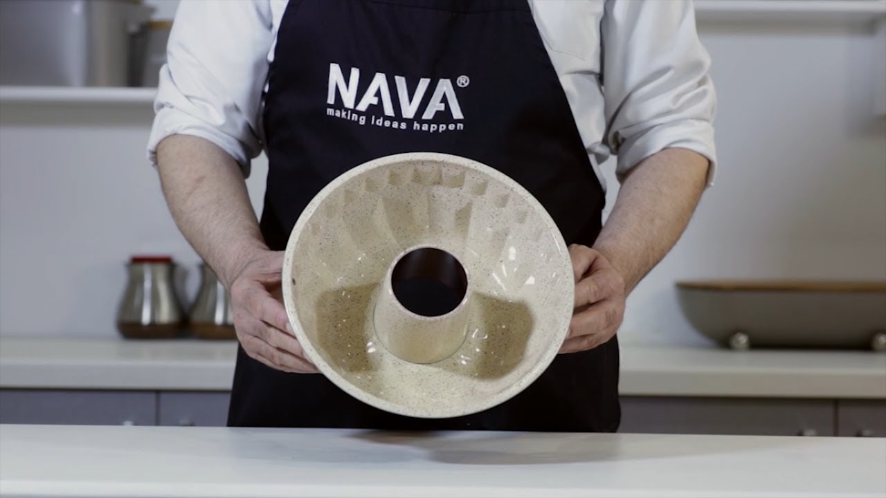 Παίρνει μια φόρμα για κέικ και την γεμίζει με κιμά – Μόλις δείτε τι γίνεται θα το κάνετε αμέσως!