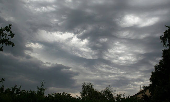 Καιρός: Νεφώσεις με μικρές πιθανότητες βροχής – Ανεβαίνει και πάλι η θερμοκρασία