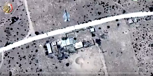Βίντεο: Η στιγμή που F-16 της αιγυπτιακής Αεροπορίας εξαϋλώνει βάση της ISIS