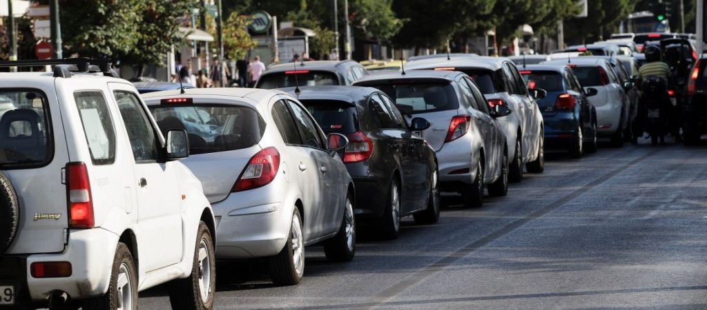 Απόσυρση αυτοκινήτων: Πώς θα πληρώσετε λιγότερα τέλη – Ποιοι είναι οι «κερδισμένοι»