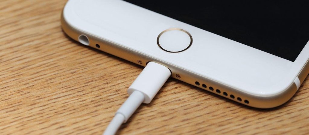 Πόσο κοστίζει η ολονύχτια φόρτιση του smartphone σας; – Επιτέλους να η απάντηση