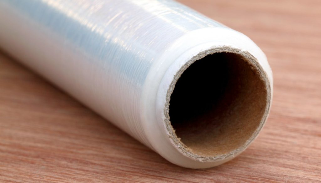 Αυτός είναι ο λόγος που πρέπει να βάζετε την πλαστική μεμβράνη στην κατάψυξη