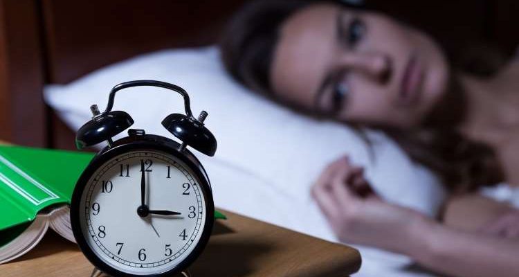Τέσσερις τρόποι να αντιμετωπίσετε την αϋπνία